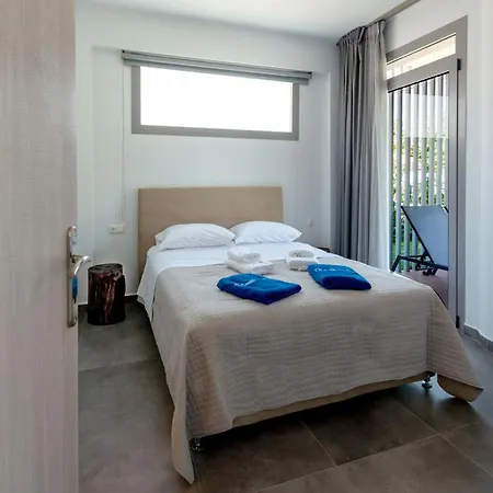 Dazzling Thasos | Fana | 2 Bedrooms | Private Outdoor Swimming Pool Surrounded By A Spacious Private Garden | Furnished Balcony And Terrace | Rachoni, Villa Skala Rachoni (Thasos)